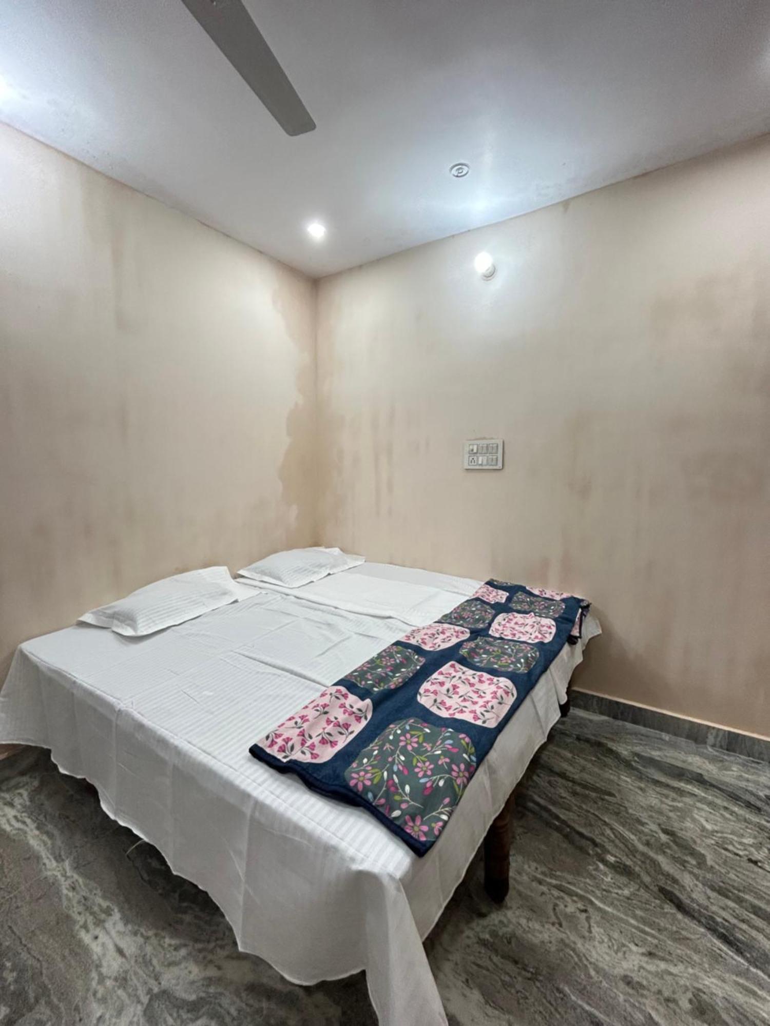הוילה Allāhābād Junction Vishwanath Residency מראה חיצוני תמונה