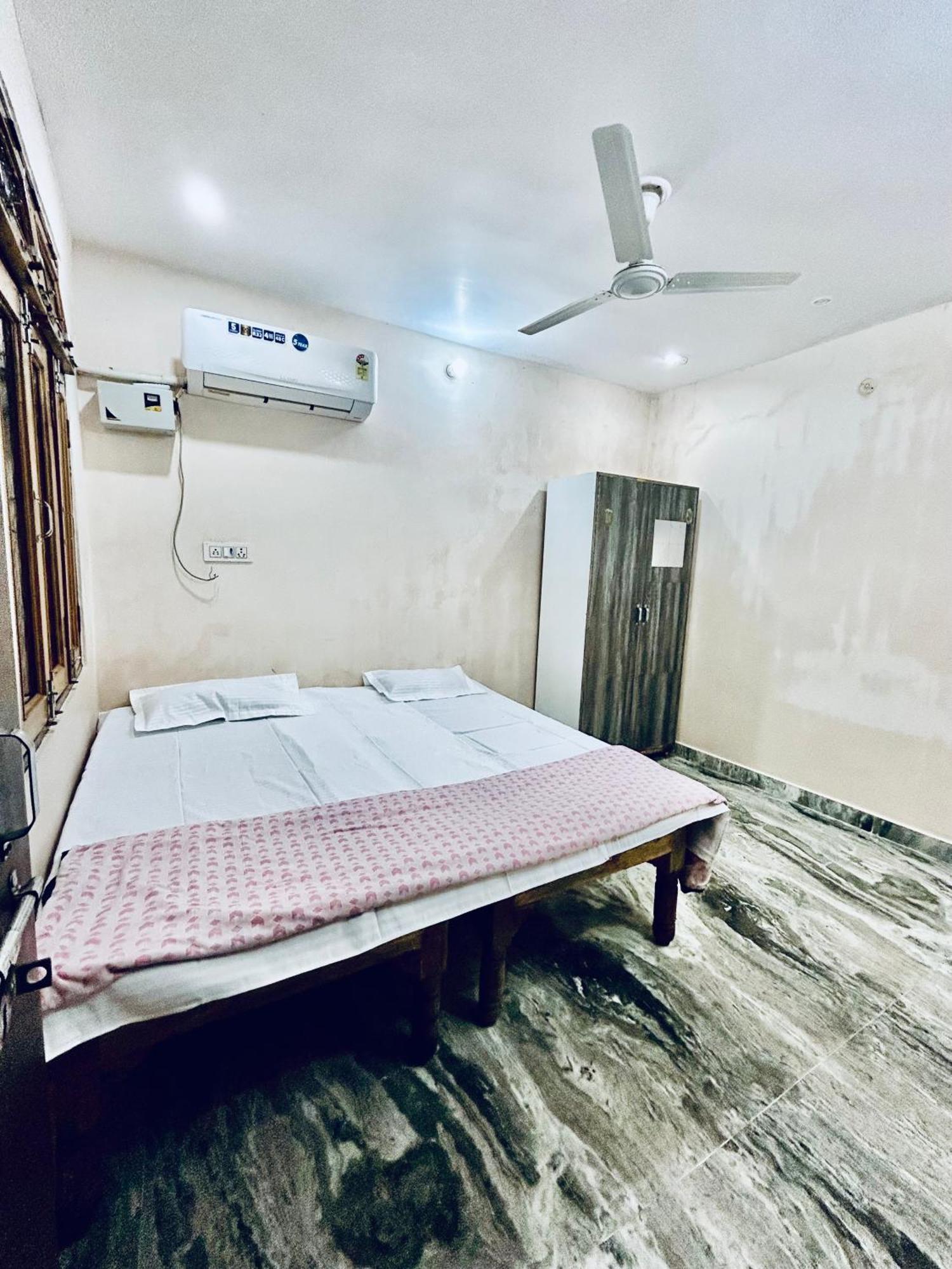 הוילה Allāhābād Junction Vishwanath Residency מראה חיצוני תמונה