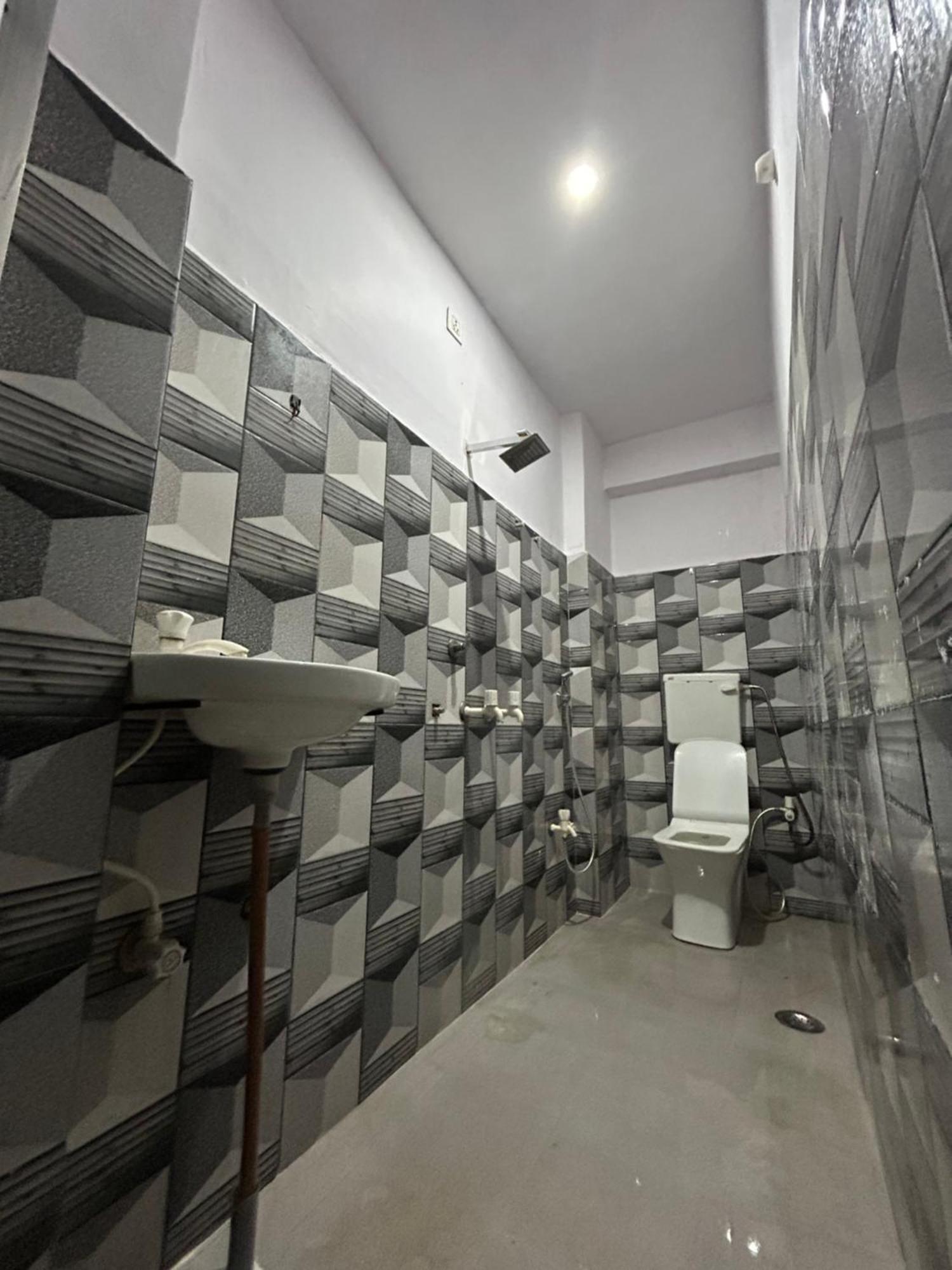 הוילה Allāhābād Junction Vishwanath Residency מראה חיצוני תמונה